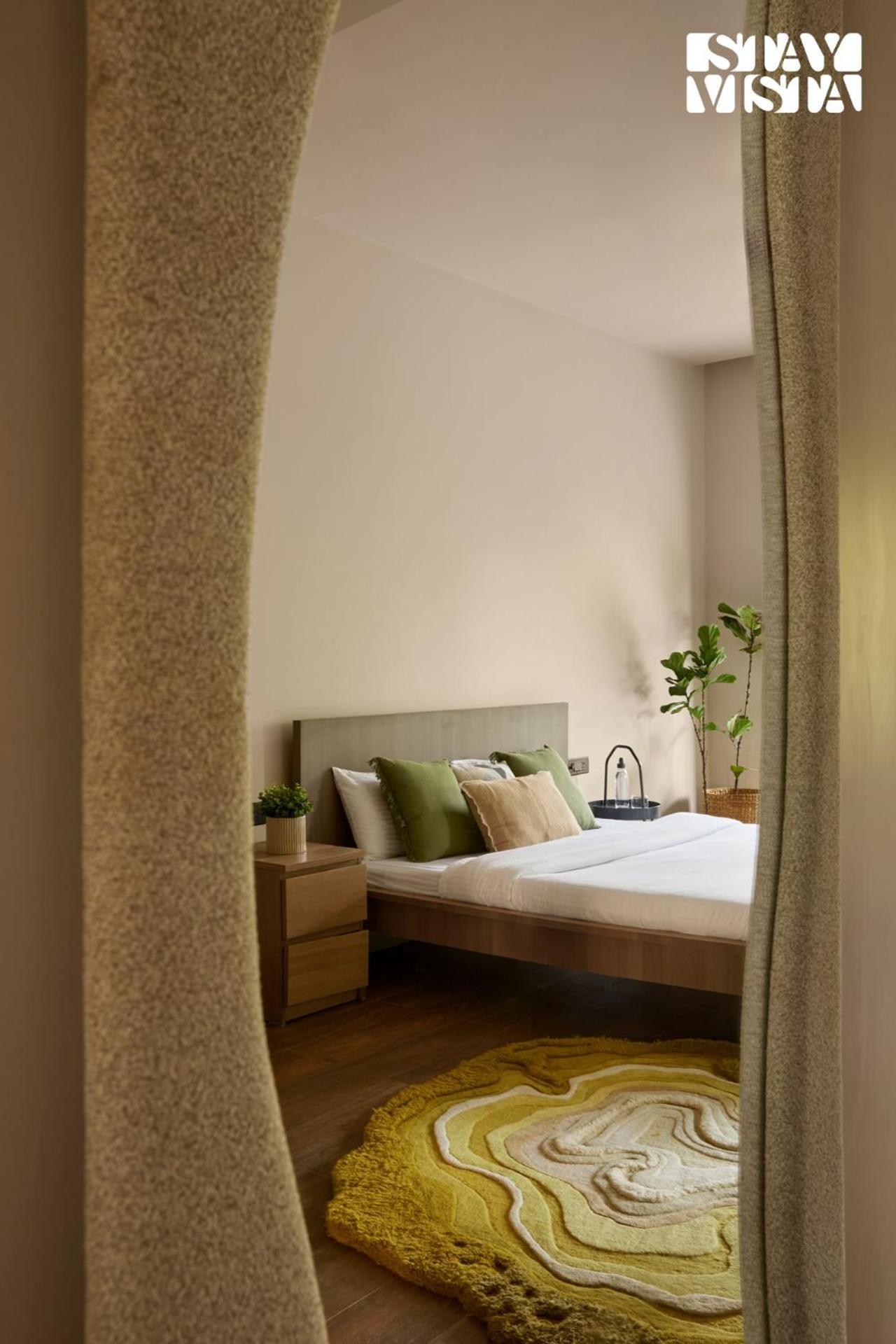 Reflection House By Stayvista With Pool, Terrace Bar, Indoor Games & Exquisite Interiors In A Nutshell 알리바그 외부 사진
